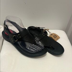 Born Black Leather Sandals size 6